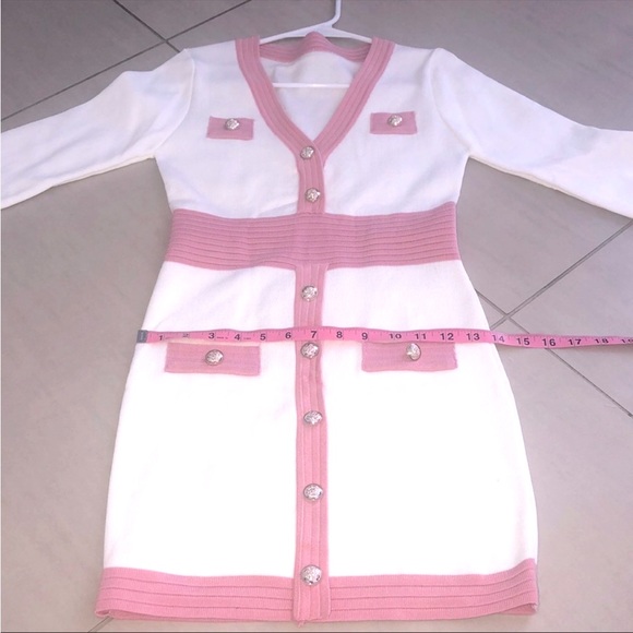 FINAL PRICE $$$ NWOT💕PRETTY SWEATER MINI DRESS - Picture 2 of 11